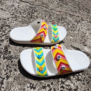 Crocs Classic Festival Vibes Sandals Slides Charms Men’s Size 8 Women’s Size 10